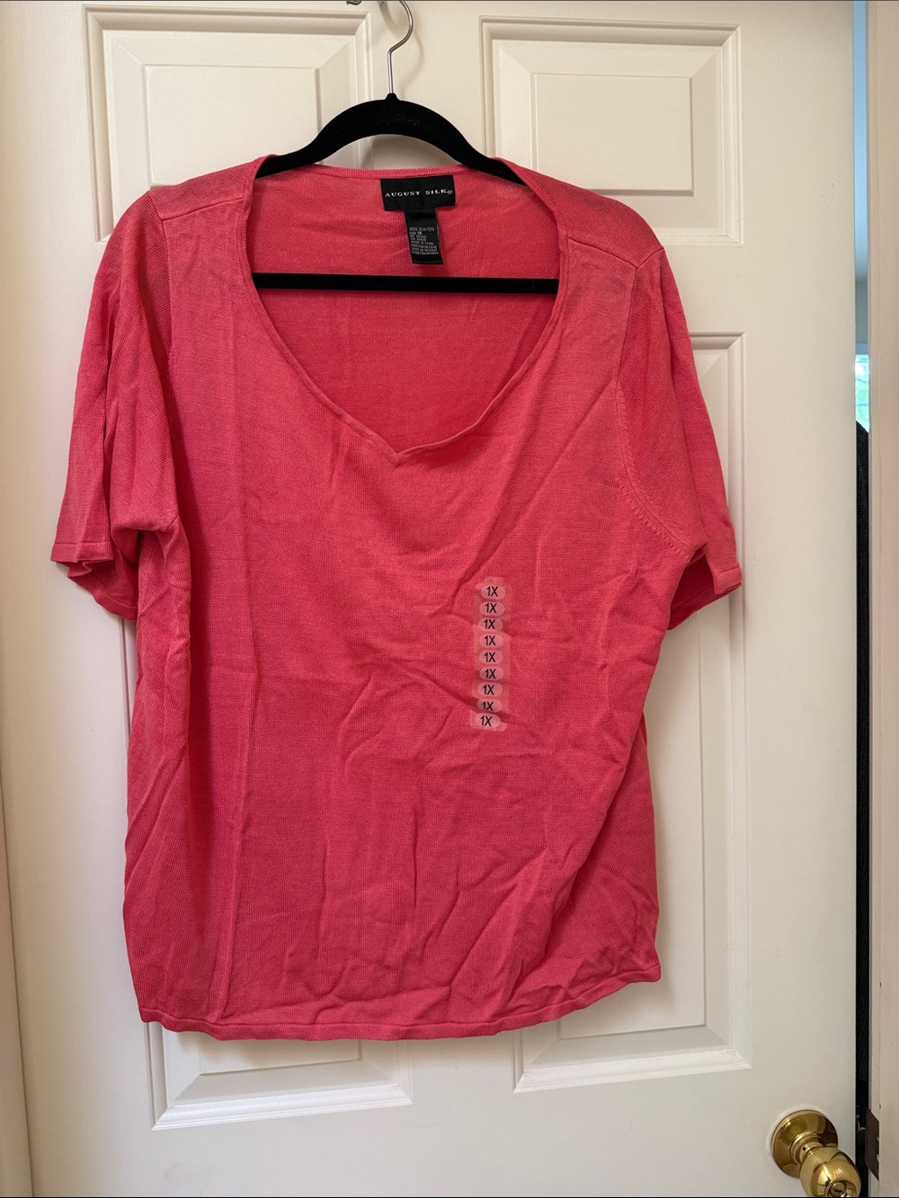 August Silk 100% Women's Pink V-Neck Short Sleeve Top